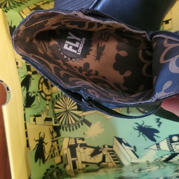 Fly London ANkle boots size 41 US 9.5 - Picture 7 of 7